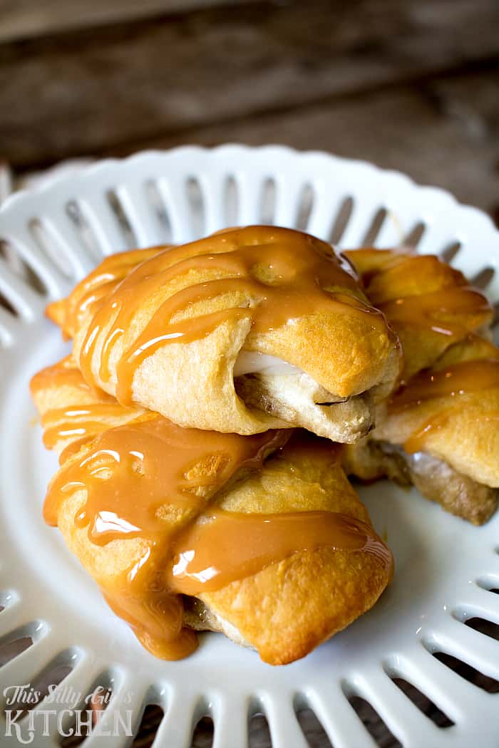 caramel-banana-cream-sweet-rolls-from-this-silly-girls-kitchen-5